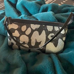 MCM Anya Leopard black and silver pouche.